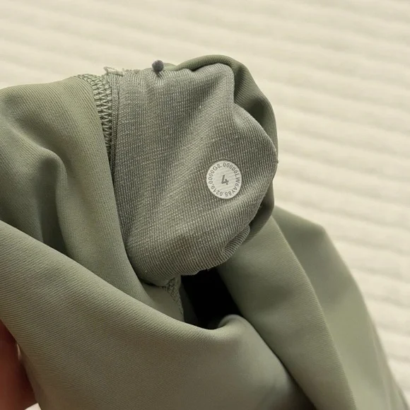 lululemon athletica Sage Green Leggings - Picture 5 of 5